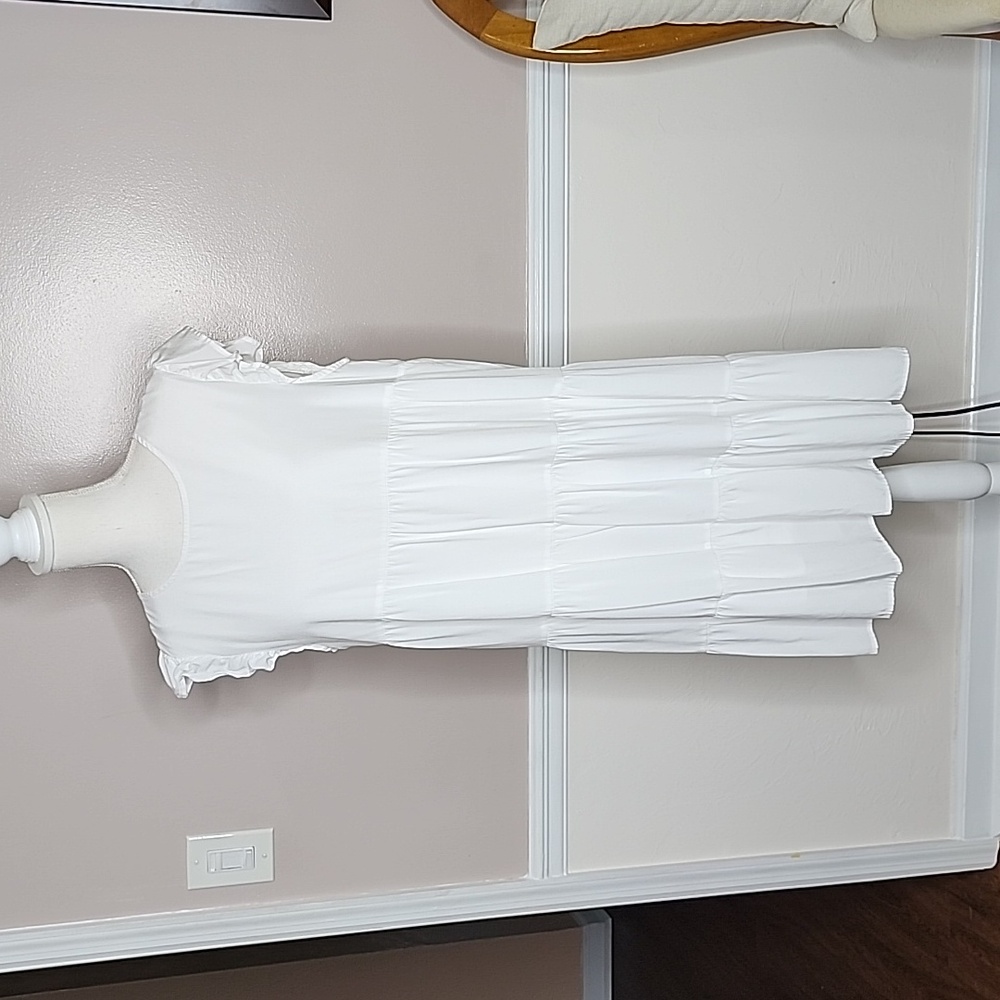 Kirundo White Casual Loose Short Sleeves Ruffle Hem Dress. Size L.